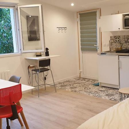 Adorable Studio 25M² Tres Calme Avec Parking มาร์กเซย ภายนอก รูปภาพ