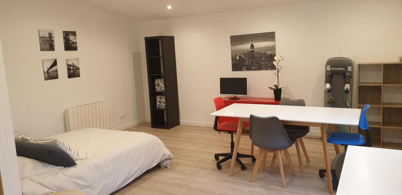 Adorable Studio 25M² Tres Calme Avec Parking มาร์กเซย ภายนอก รูปภาพ